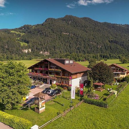 Salzano Hotel - Spa - Restaurant Unterseen Екстериор снимка