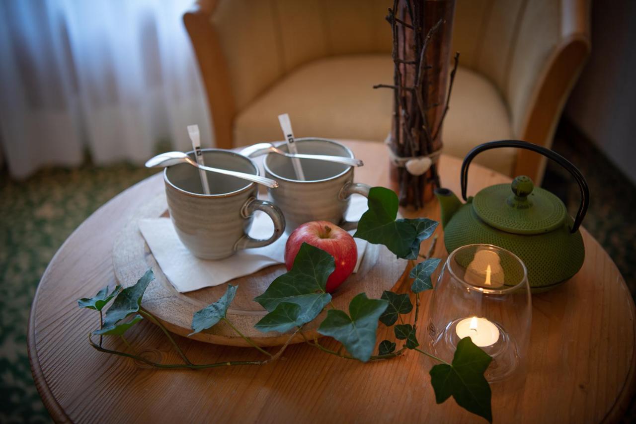 Salzano Hotel - Spa - Restaurant Unterseen Екстериор снимка