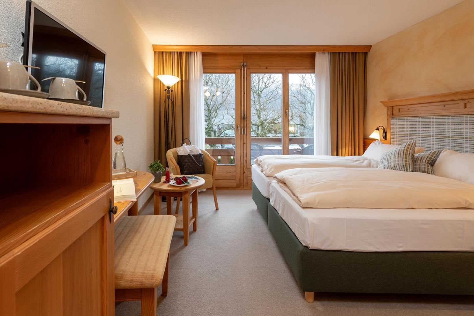 Salzano Hotel - Spa - Restaurant Unterseen Екстериор снимка